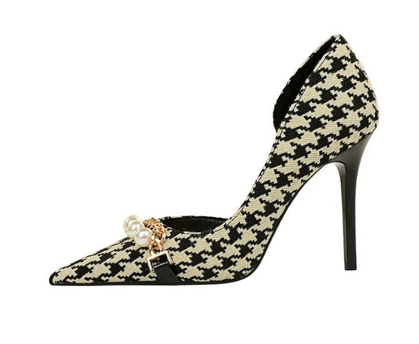 Black Checkered Pattern Pearl Metal Chain Heels