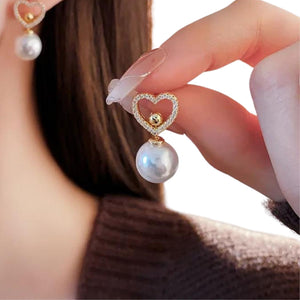 Charm Pearl Drop Earring