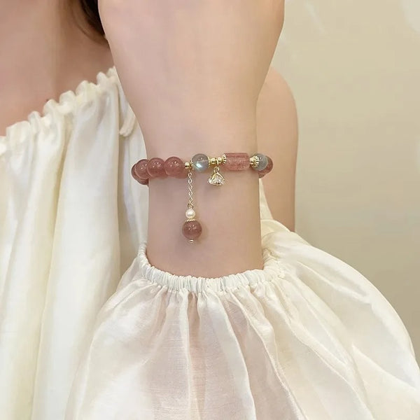 Elegant Strawberry Pearl Bracelet