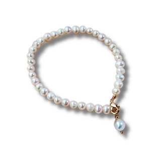 Ladies Pearl Bracelet