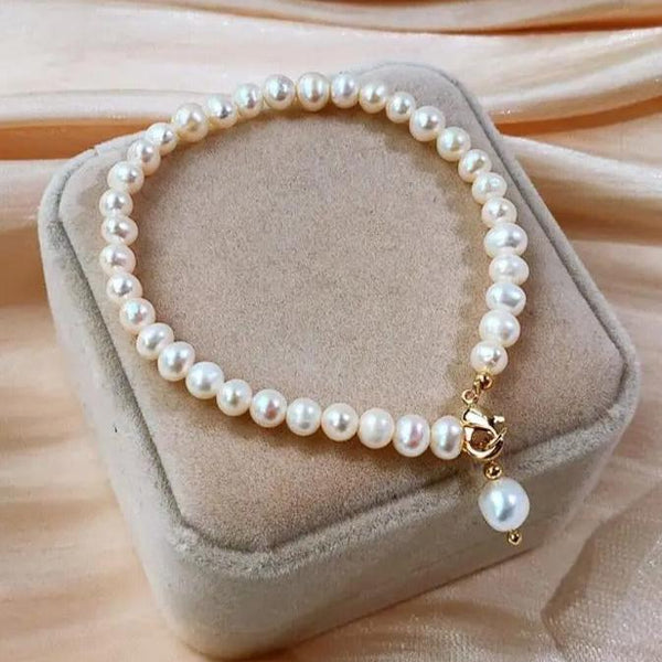 Ladies Pearl Bracelet