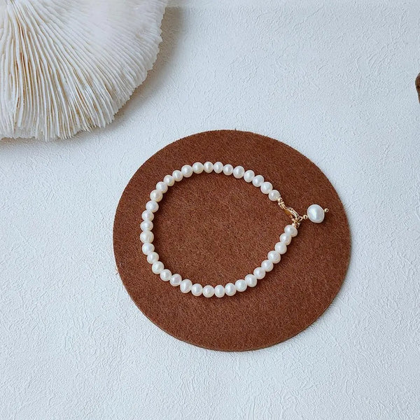 Ladies Pearl Bracelet