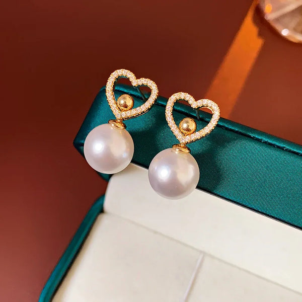 Charm Pearl Drop Earring