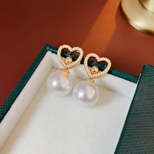 Charm Pearl Drop Earring