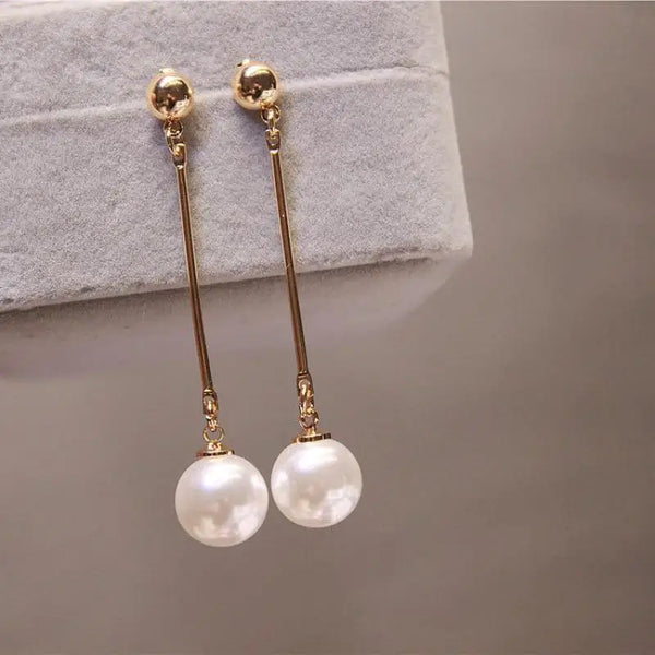 Design Metal Gold Pearl Dangle Earrings