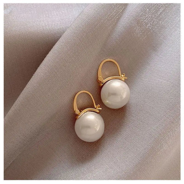 Drop Pearl Earrings