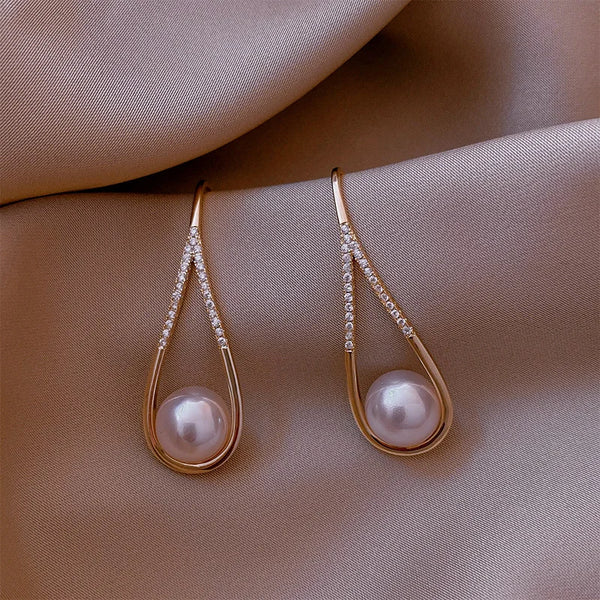 Earrings With Pearls Drops