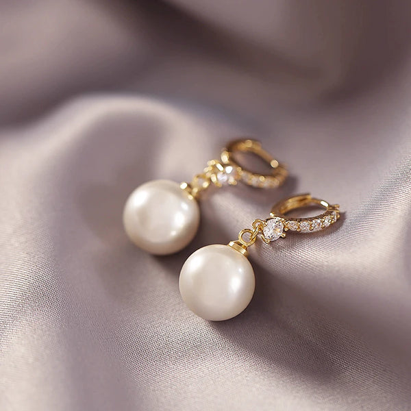 Elegant Lady's Pearl Drop Earrings