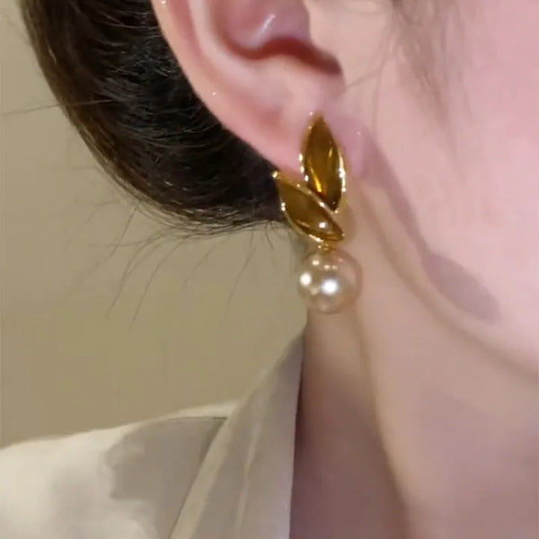 Exquisite Champagne Color Leaf Pearl Drop Women's Earrings