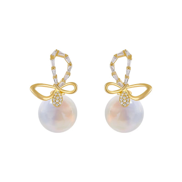 Magic Pearl Drop Earring