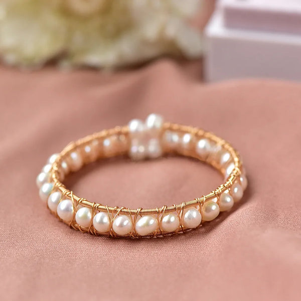 Vintage White Pearl Bracelet